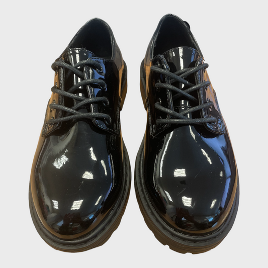 BLACK FRIDAY BARGAIN BUY. Girls Patent Leather Lace Up Shoes